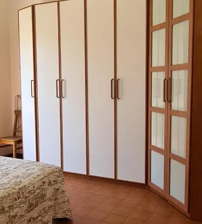 Apartment Per Le Vacanze Vicino Al Mare, In Zona Centrale! *